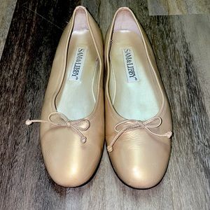 Gold/tan ballet leather flats - size 8 Sam & Libby
